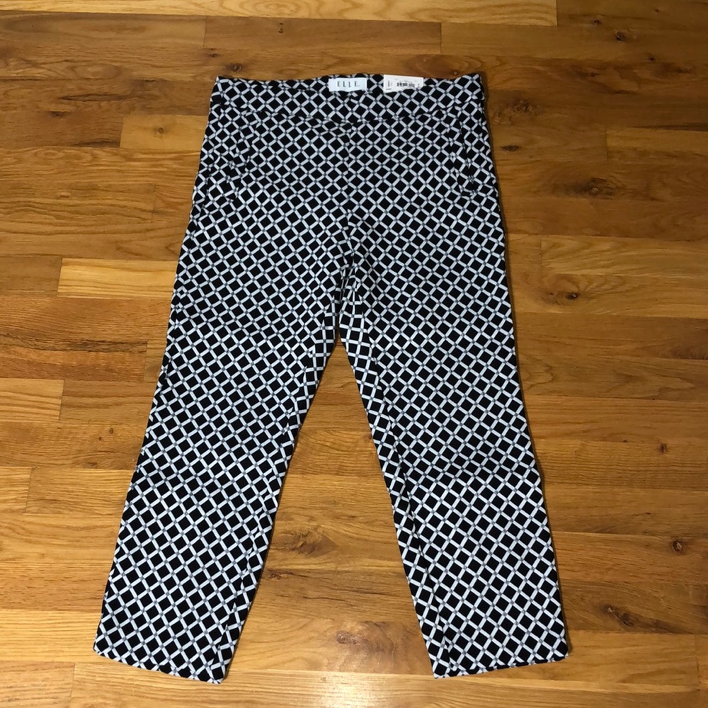 Small Elle Capri Mid Rise